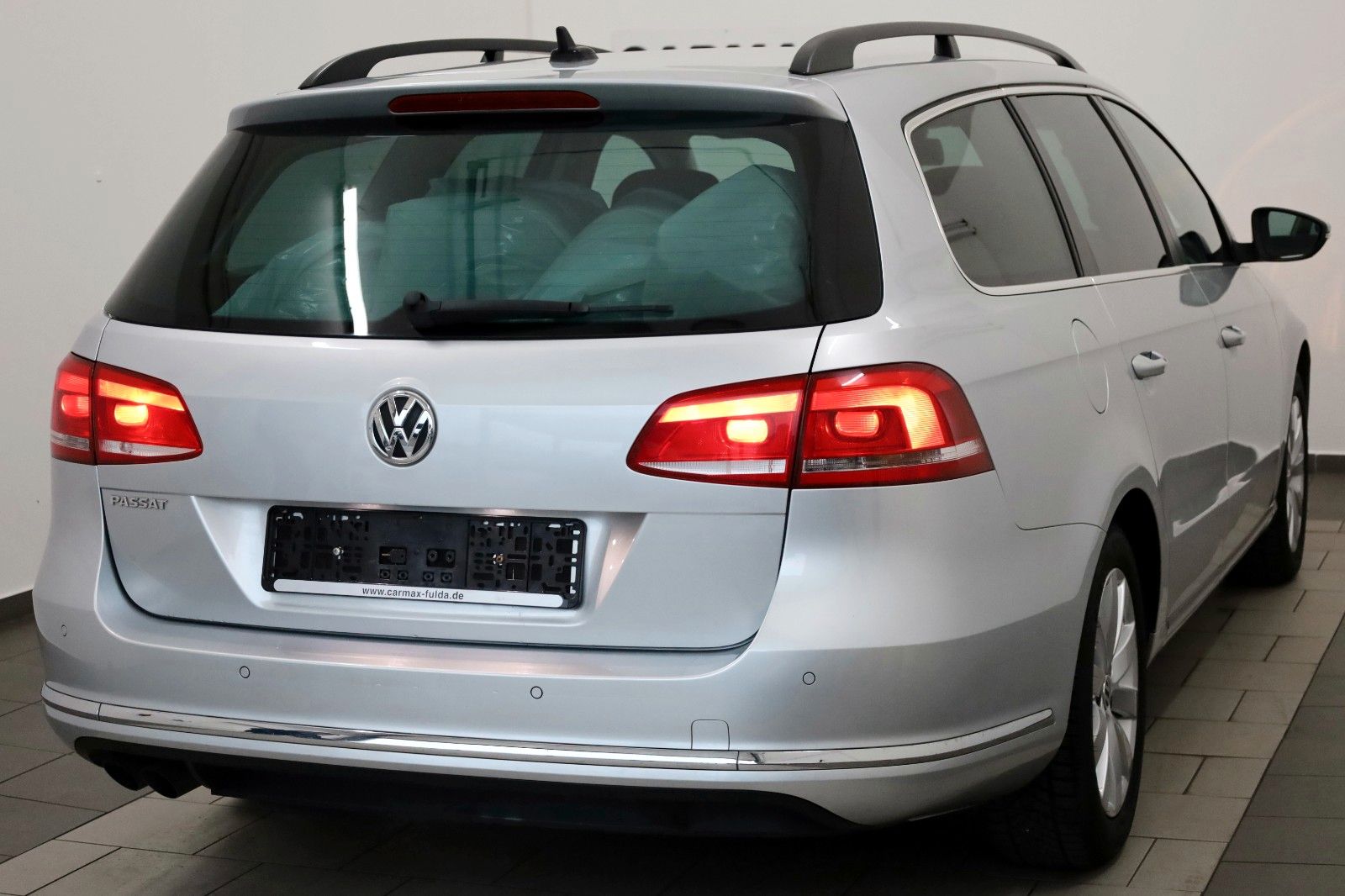 Fahrzeugabbildung Volkswagen Passat Variant Comfortline BlueM.,Navi,SH,AHK+WR