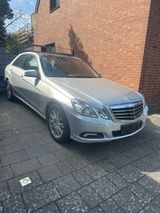 Mercedes-Benz E 350 4MATIC ELEGANCE ELEGANCE - Mercedes-Benz E 350 aus 2010: 4matic