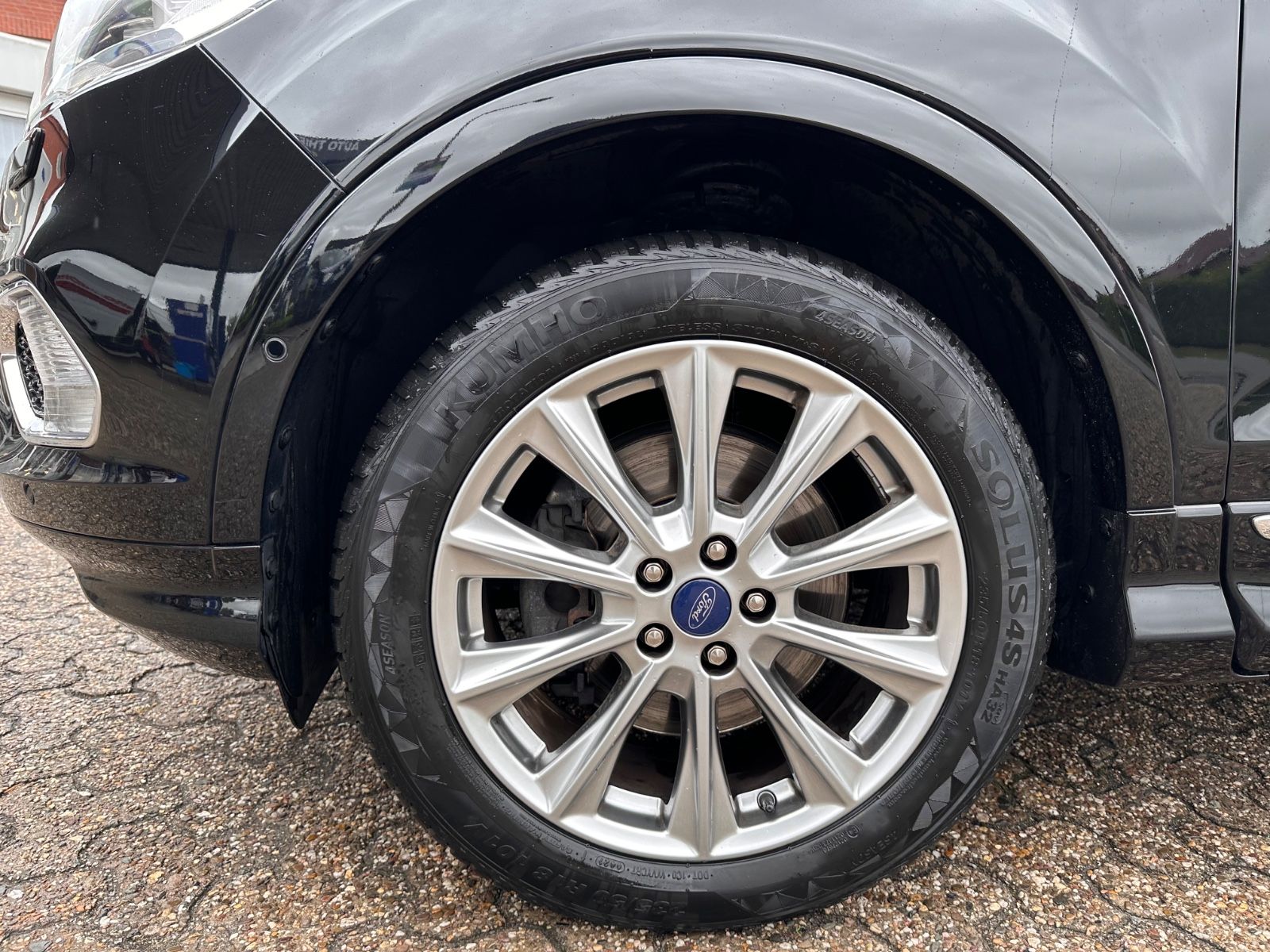 Fahrzeugabbildung Ford Kuga Vignale 2.0 TDCi 4x4 AHK/ACC/BiXenon/Keyfre