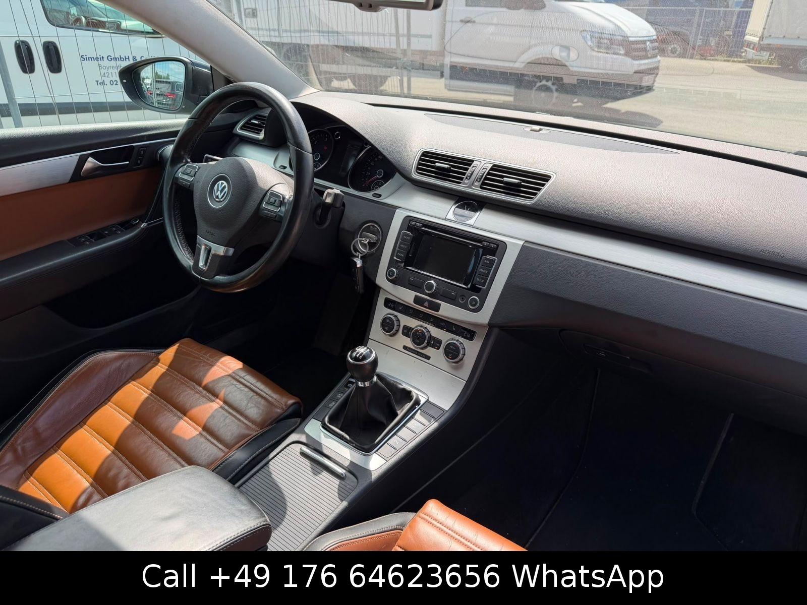 Volkswagen Passat 2012 — photo 7