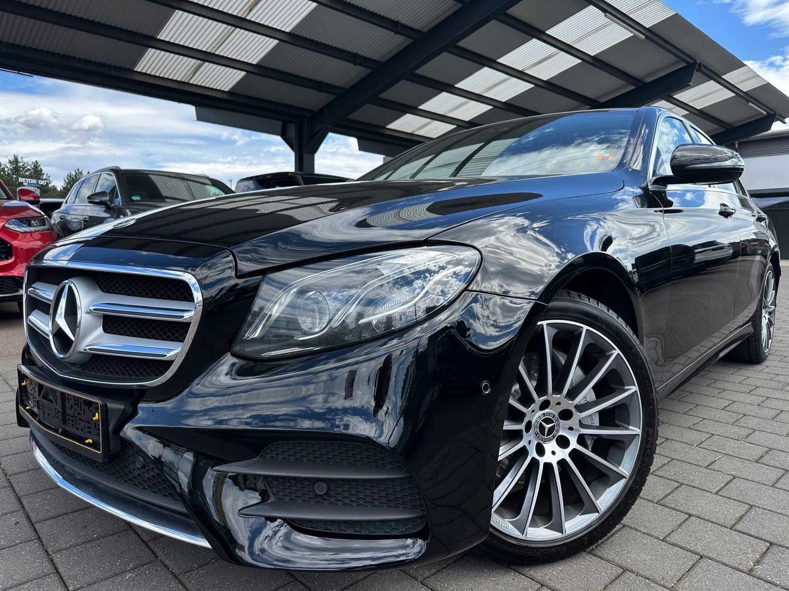 MERCEDES-BENZ E 220d 4M AMG Virtual Leder Pano Burmester StHzg