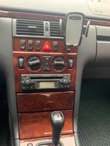 Mercedes-Benz 240 - scheckheftgepflegte Mercedes 240