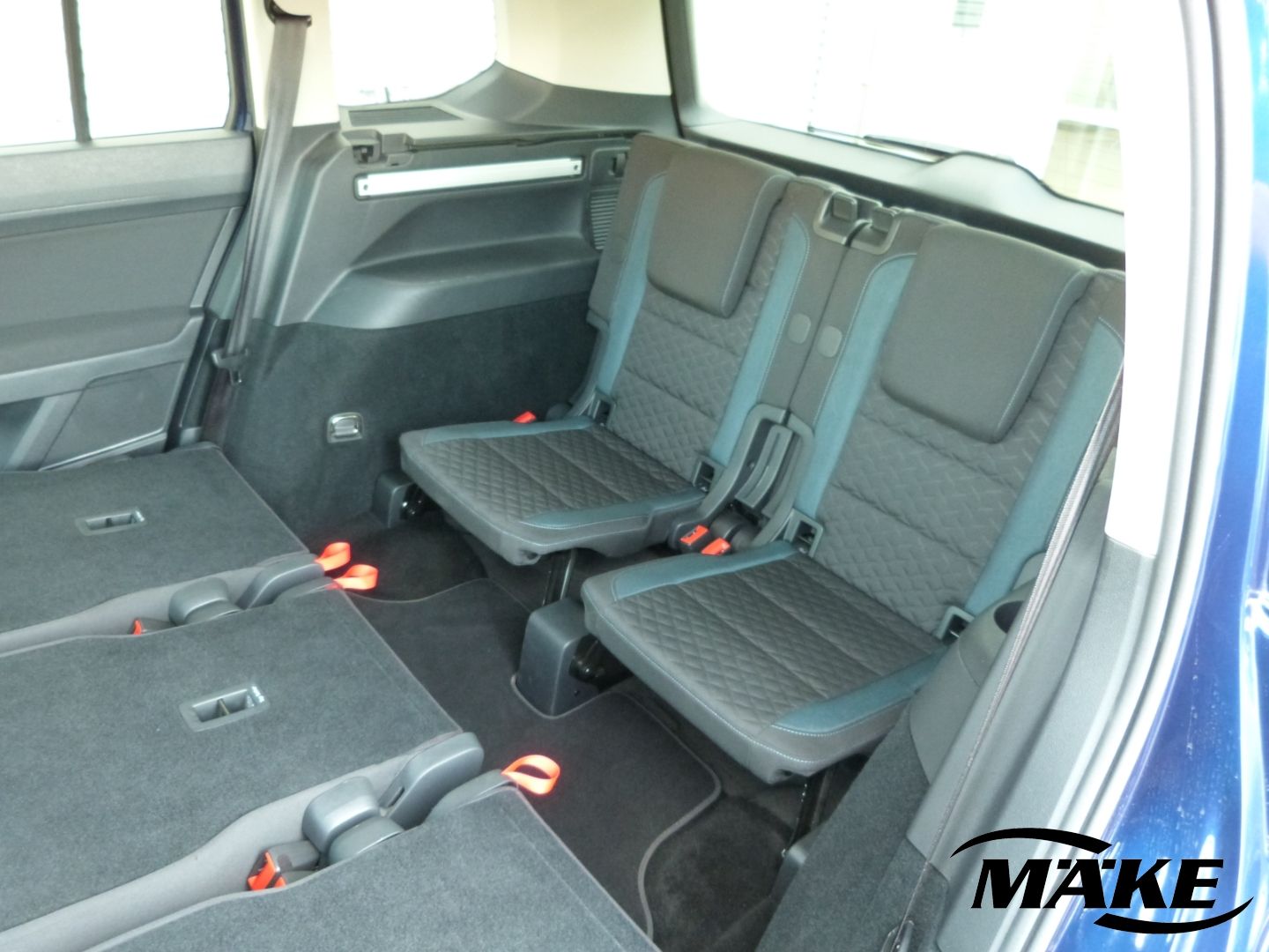 Touran 1.5 TSI IQ.DRIVE, ACC, LED, Navi, 4*SHZ,