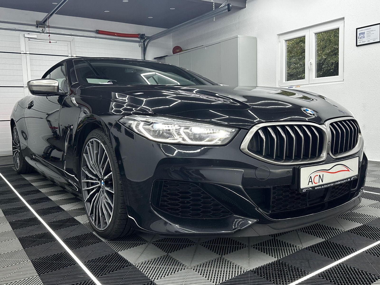 Fahrzeugabbildung BMW M850i Cabrio/NACKEN HZG/PARK ASS+/SOFT CL/DE FZG