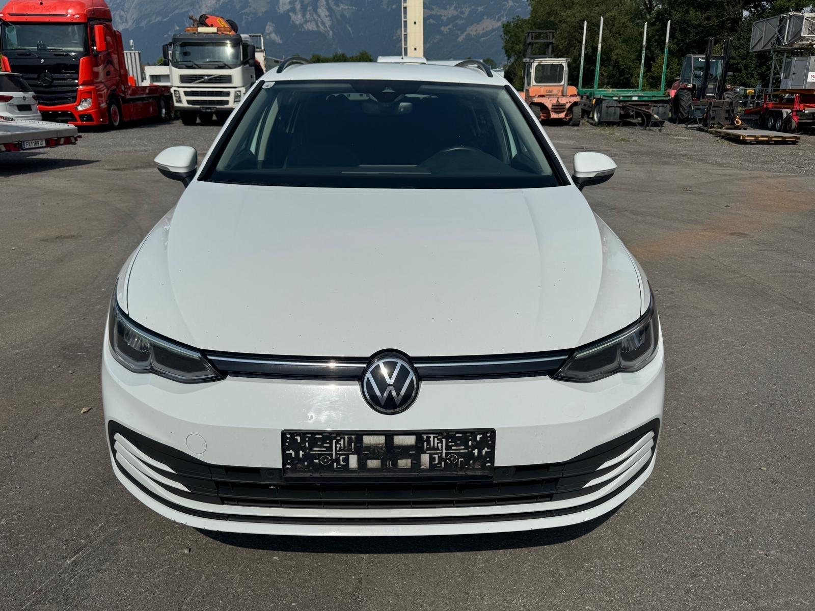 Volkswagen Golf VIII Variant Life