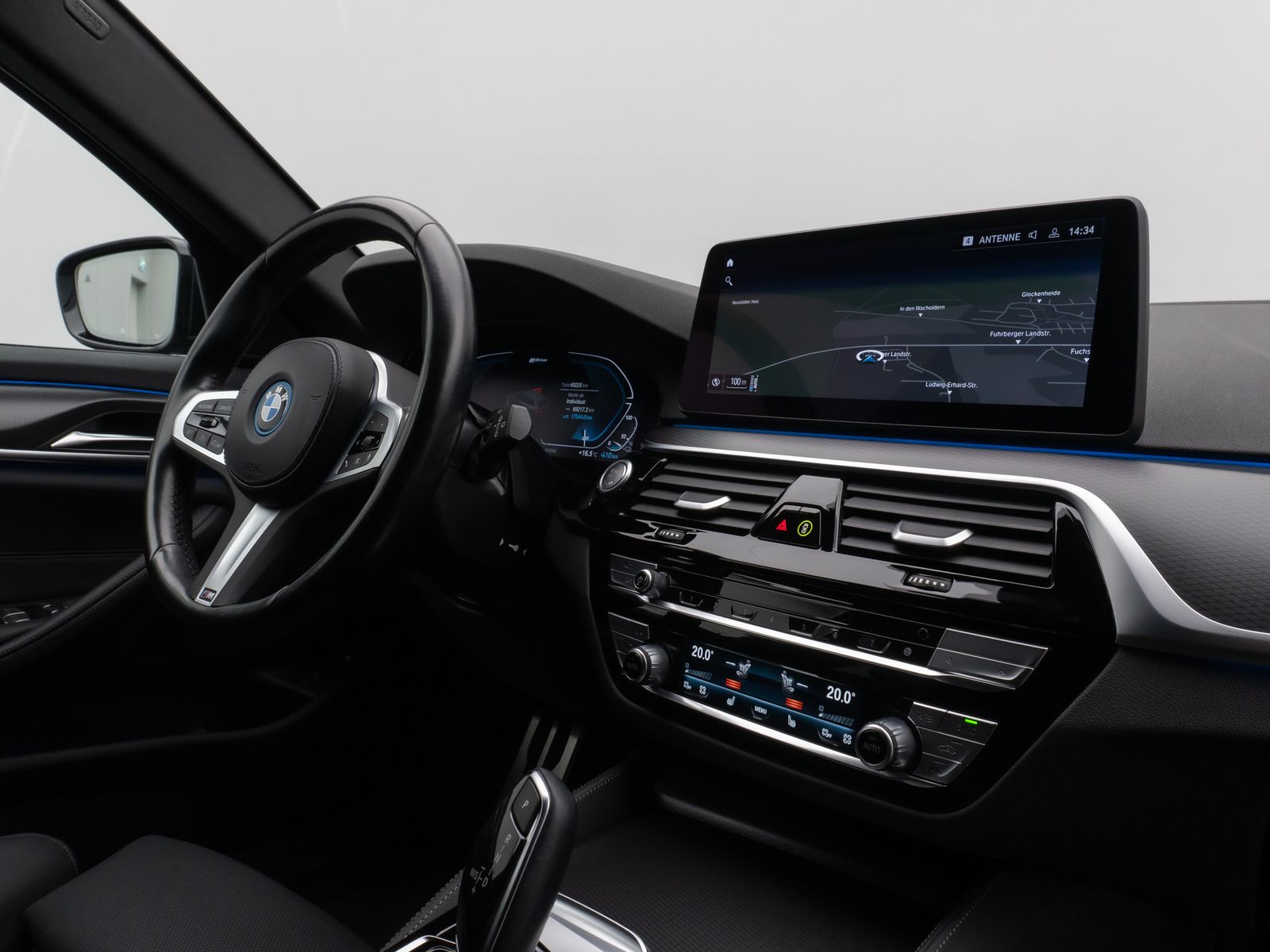 Fahrzeugabbildung BMW 530e xD M Sport Kamera Laser HUD DAB H/K Komfort