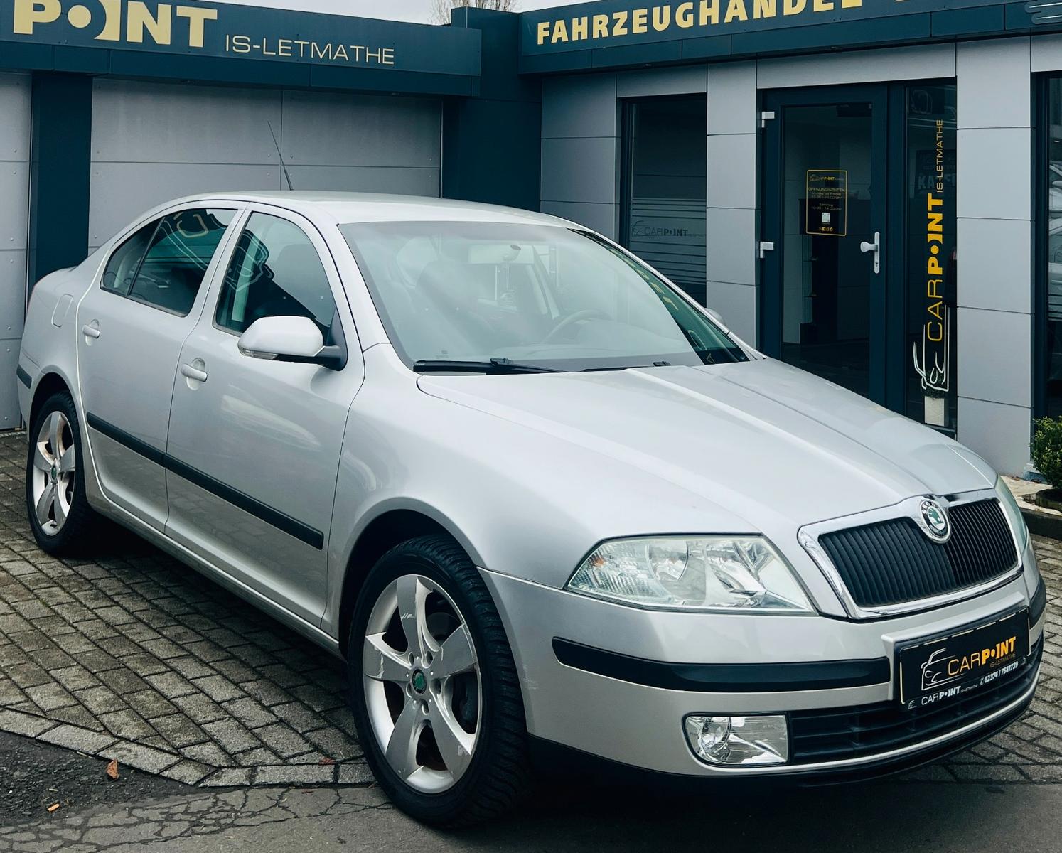 Skoda Octavia Lim. Elegance 2.Hand Teilleder Tüv Neu
