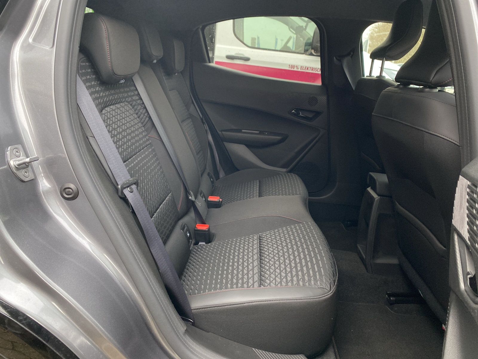 Renault Clio - Bild 12