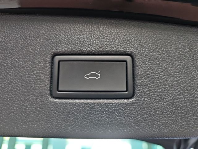 Fahrzeugabbildung Volkswagen Tiguan 1.5 TSI DSG Elegance MATRIX STANDHZ NAVI
