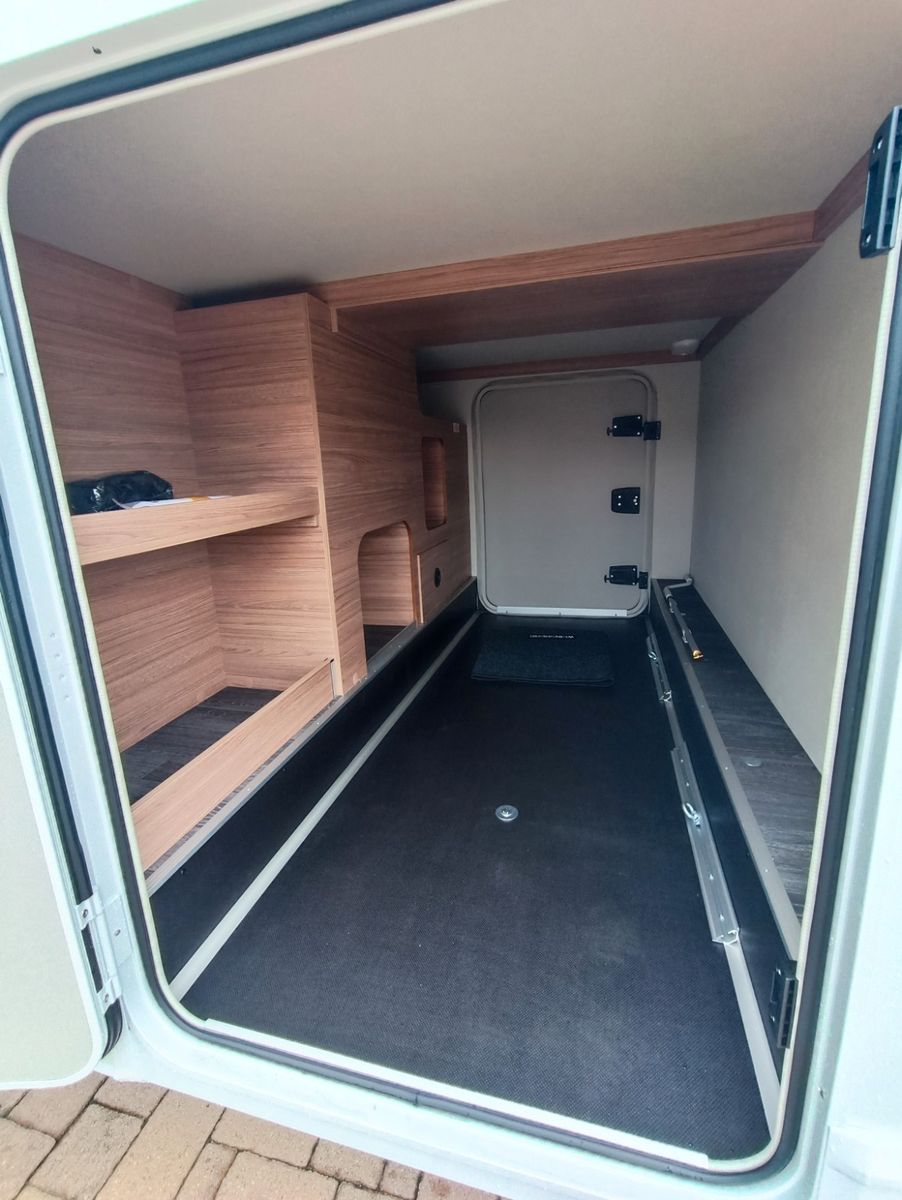 Fahrzeugabbildung Weinsberg CaraSuite 700 MEG *LED*Hubbett*TV*Stylepaket