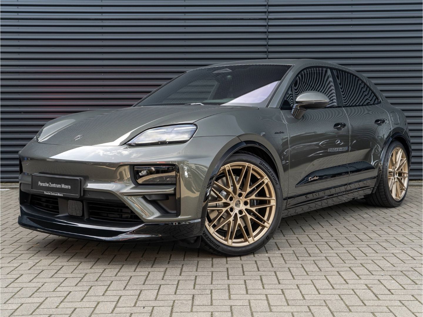 Porsche Macan Turbo HeadUp Drive Assist Matrix LED