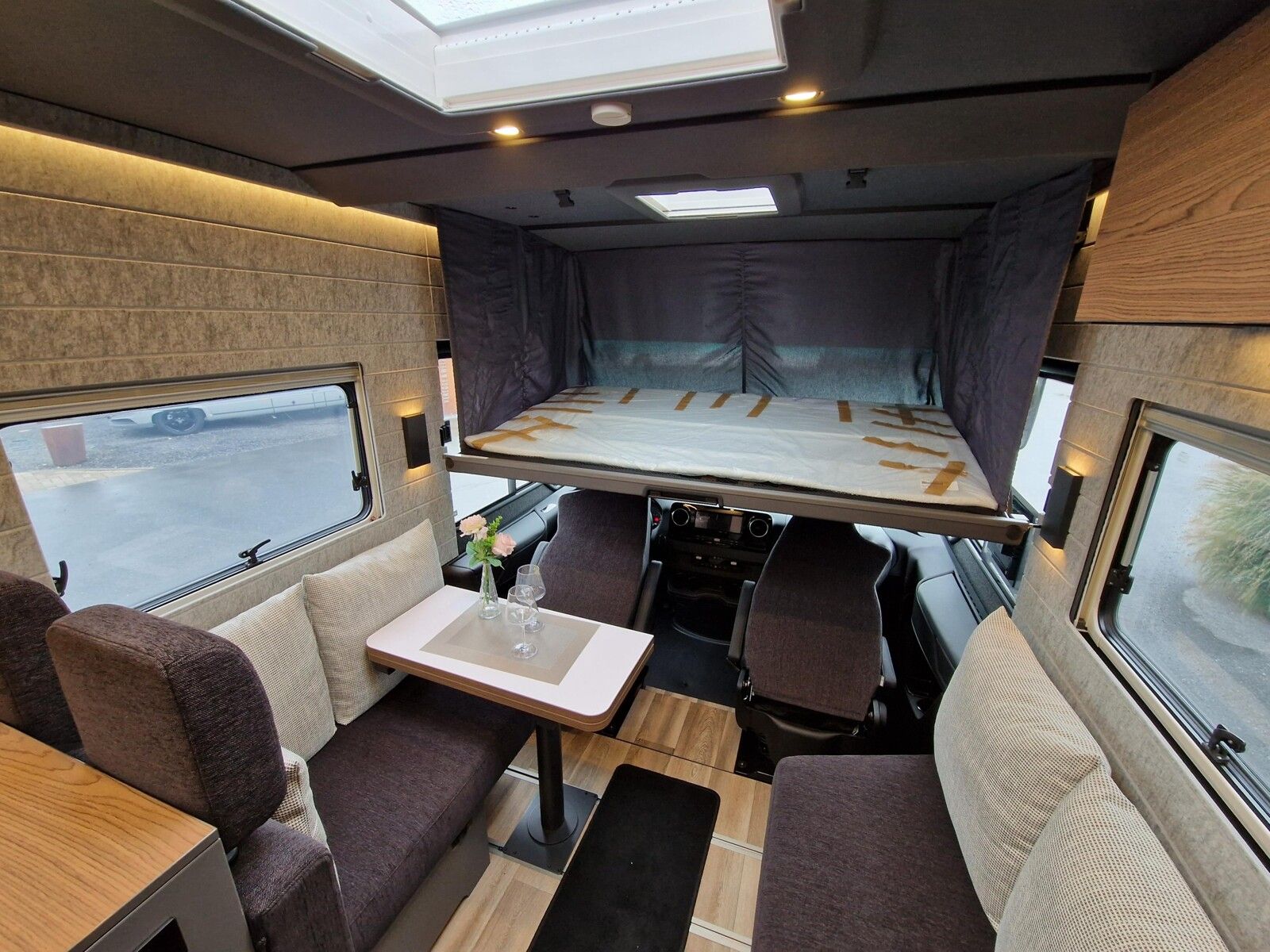 Fahrzeugabbildung Niesmann + Bischoff Arto 88 Verfügbar ab Okt. 2026