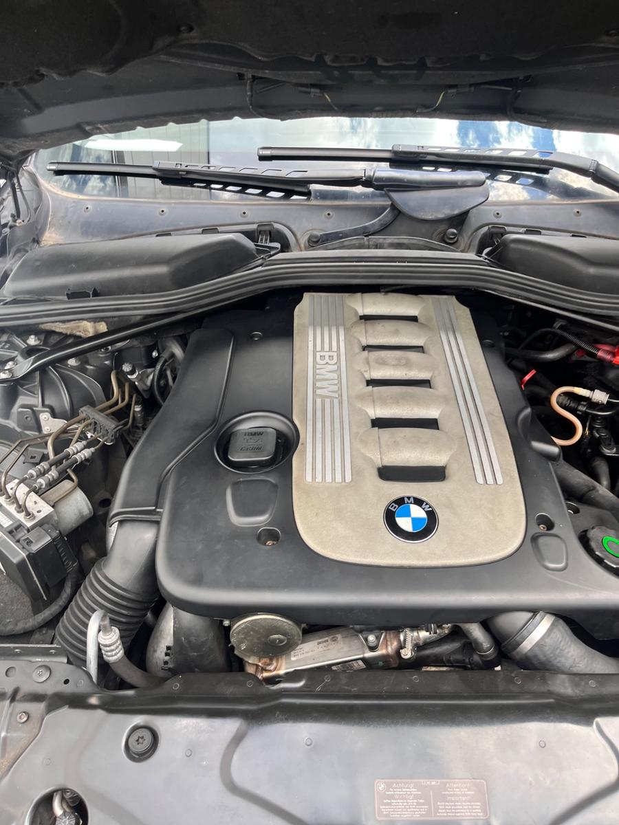 BMW 530 2005 — engine 2.993 cm³, 231 HP (170kW)