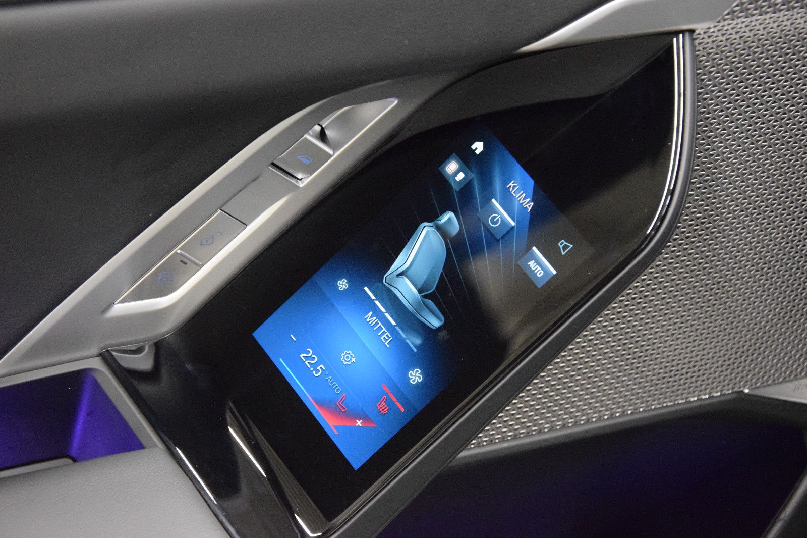 Fahrzeugabbildung BMW 740 d xDrive M Sport Pano Memory B&W Soft-Close