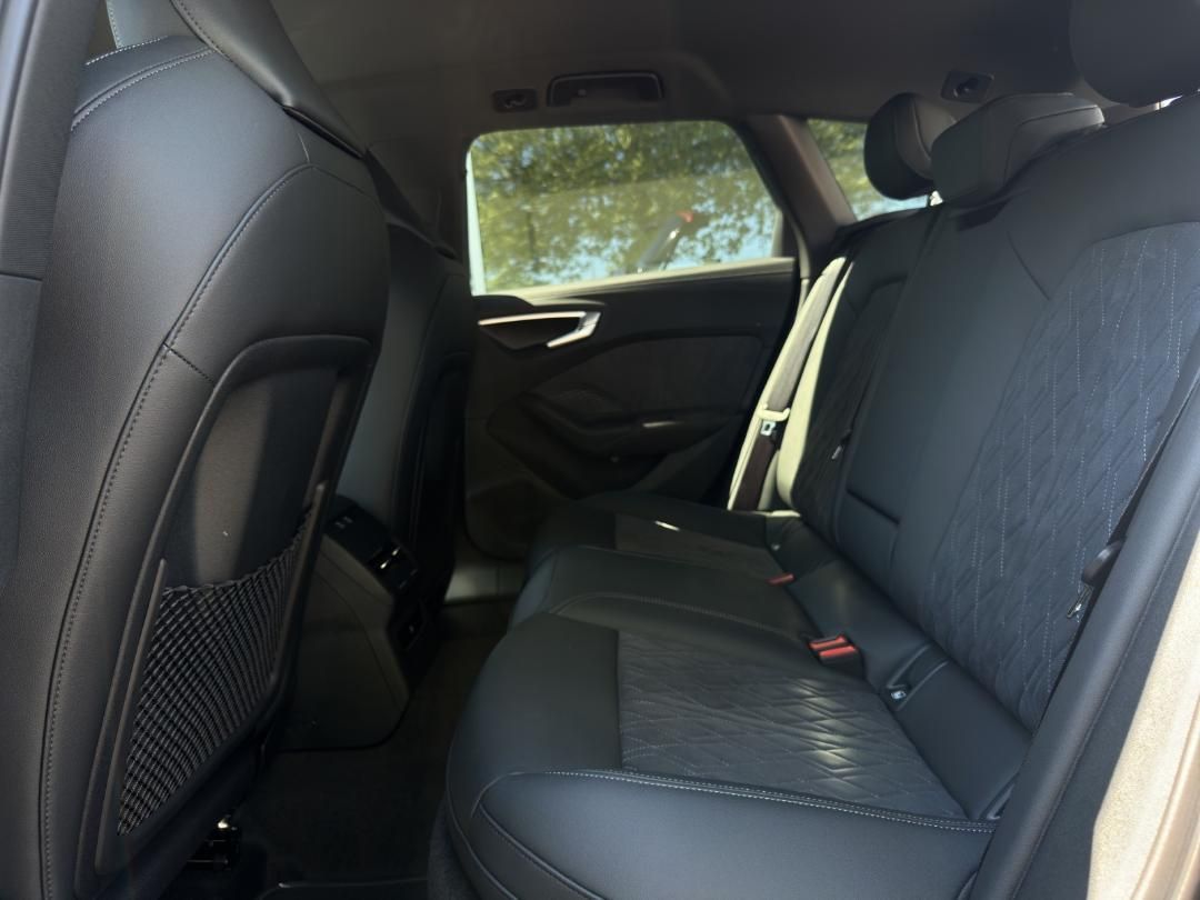 Fahrzeugabbildung Audi A5 Avant TFSI edition one 360,AHK,HUD,Kamera,LED