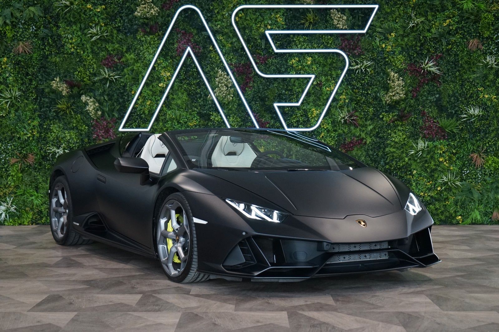 LAMBORGHINI Huracan