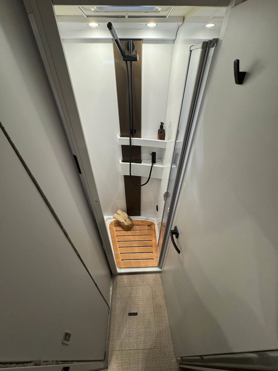 Fahrzeugabbildung Bürstner B66 TD 732 SONDERMODELL-AUTOMATIK!