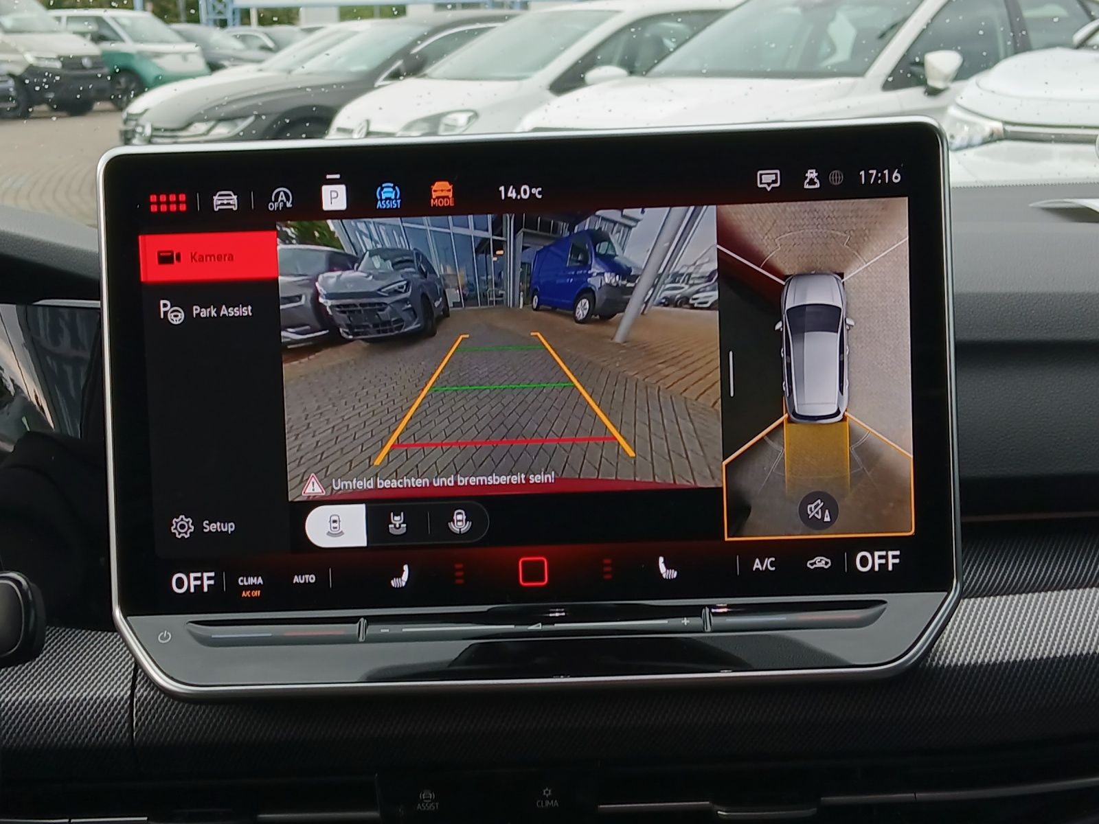 Fahrzeugabbildung Volkswagen Golf VIII GTI DSG Matrix AHK Navi Harman AID ACC