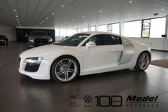 AUDI R8 Coupe 4.2 FSI quattro | Manual transmission AUDI R8 Coupe 4.2 FSI quattro | Manual transmission