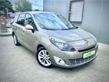 Renault Scenic III Grand Luxe*1Hand*Navi*PDC*Sitzheizung - Renault Scenic: Luxe