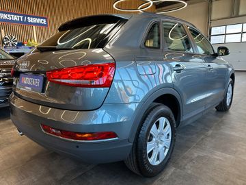 Audi Q3 *Bi-XENON*SITZHZ*PDC*1.AND*TEMPOMAT*