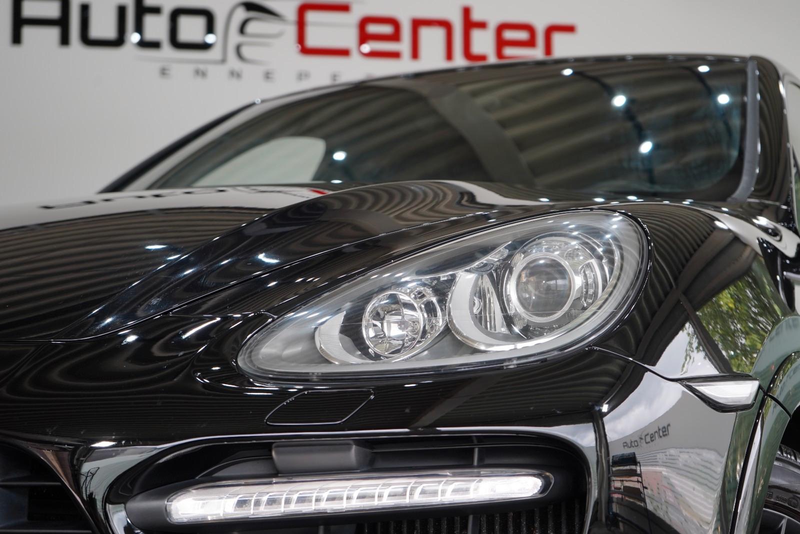Porsche Cayenne Turbo V8*Navi*Luftfahrwerk*20 Z. Spyder*