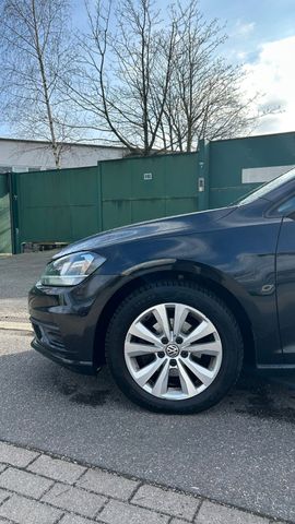 VW Golf