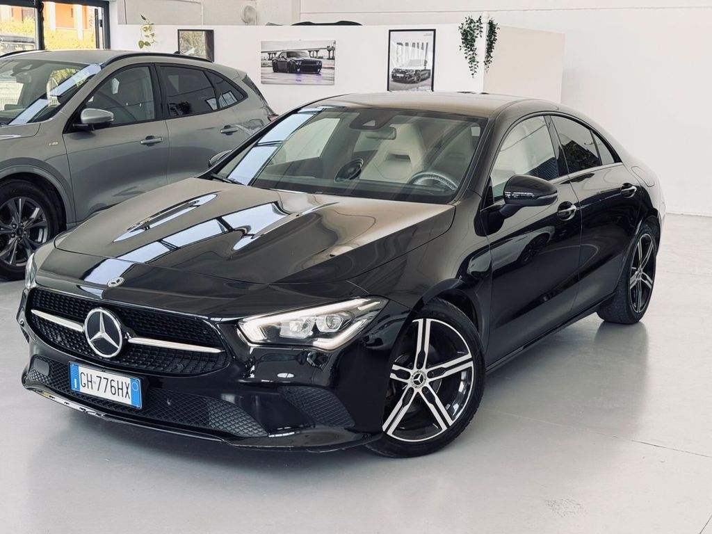 Image of Mercedes-Benz CLA 200