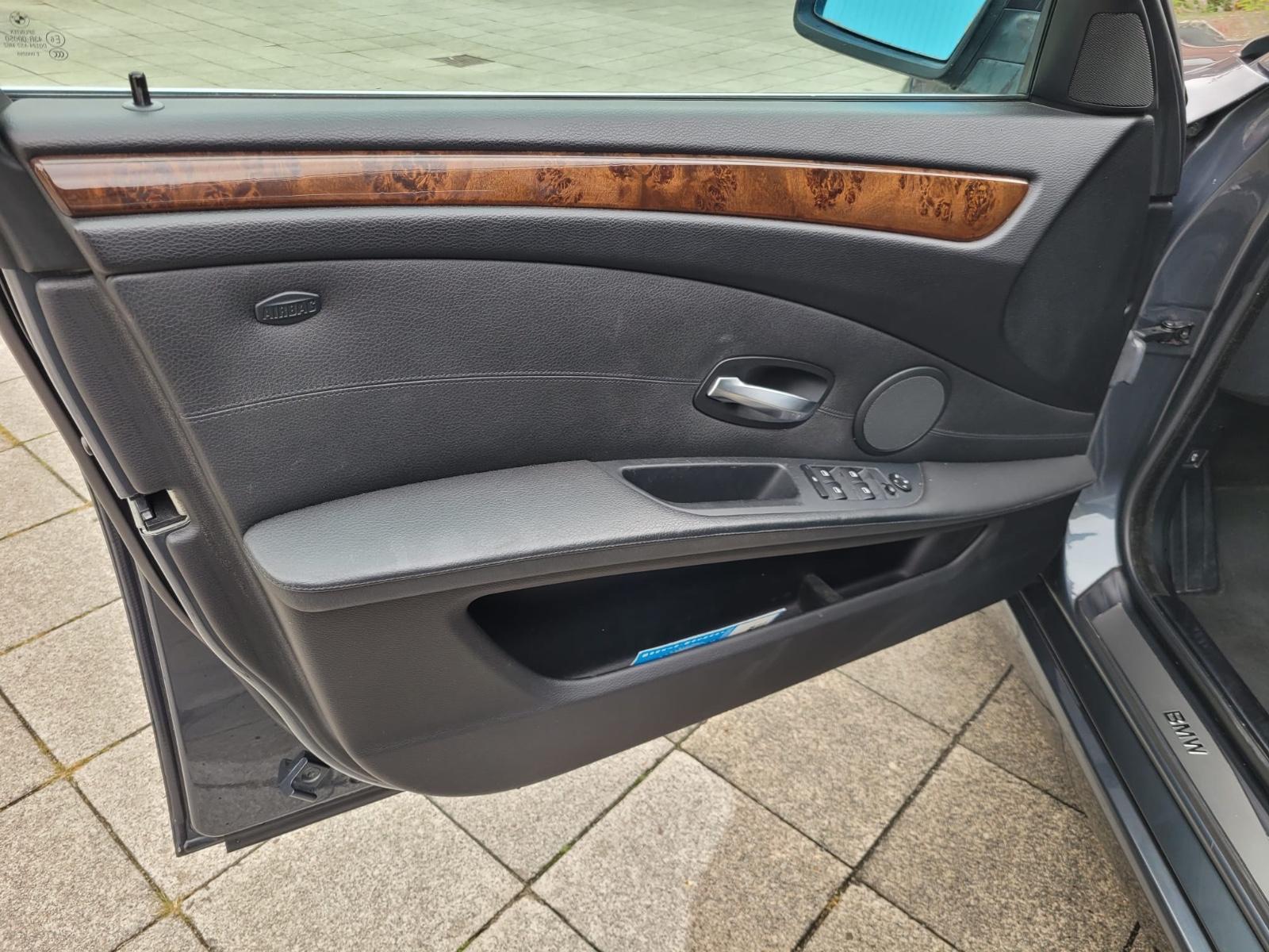 BMW 525 2008 — photo 12
