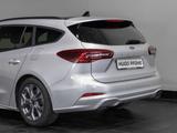 Ford Focus ST-Line Turnier Aut. AHK Pano-Da. *Aktion - Ford Focus: Kombi, ST Turnier