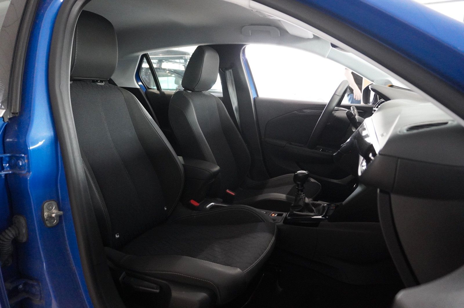 Fahrzeugabbildung Opel Corsa F 1.2T ELEGANCE NAVI/LED/SPORT/VIRTU./DAB+