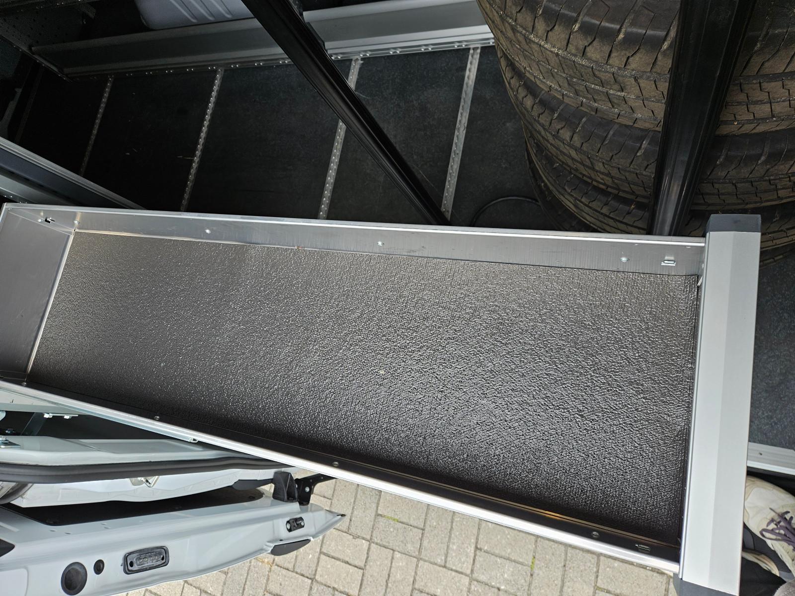 Mercedes-Benz eSprinter 414 BOTT WERKSTATT REGALE FULL HOUSE
