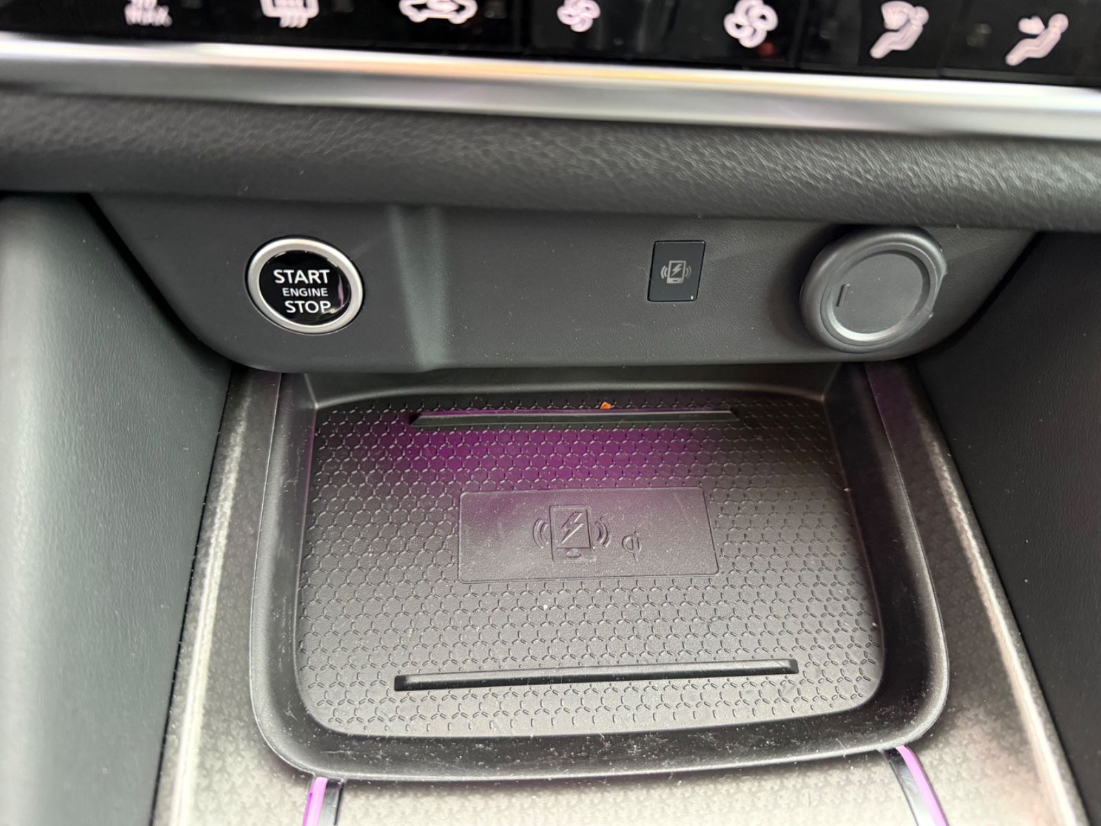 Fahrzeugabbildung Nissan Qashqai N-Connecta Winter Komfort 360°