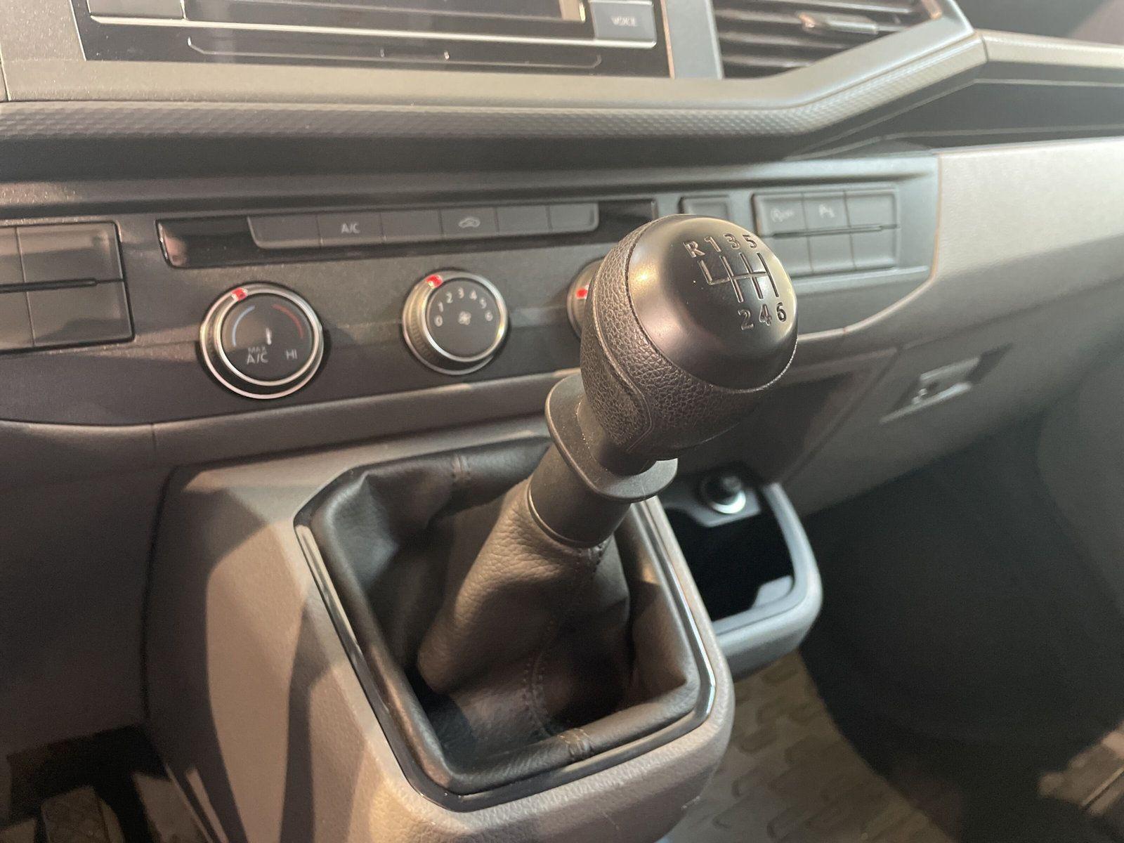 Volkswagen T6.1 Transporter 2.0 TDI Kasten LR/AHK/EPH