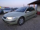Renault Laguna Emotion 1.8 16V - Renault Laguna Emotion mit Benzin-Antrieb