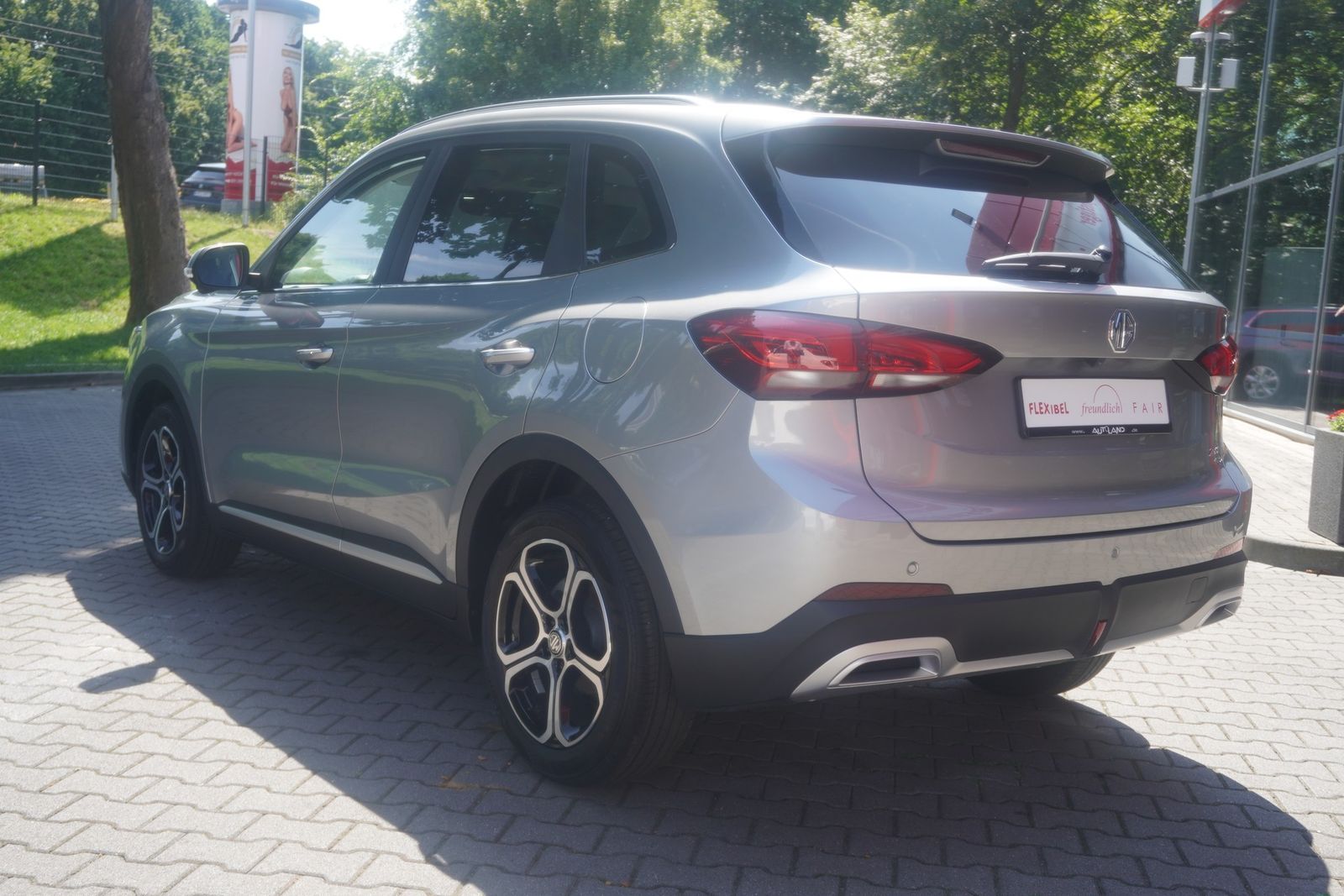 MG ZS