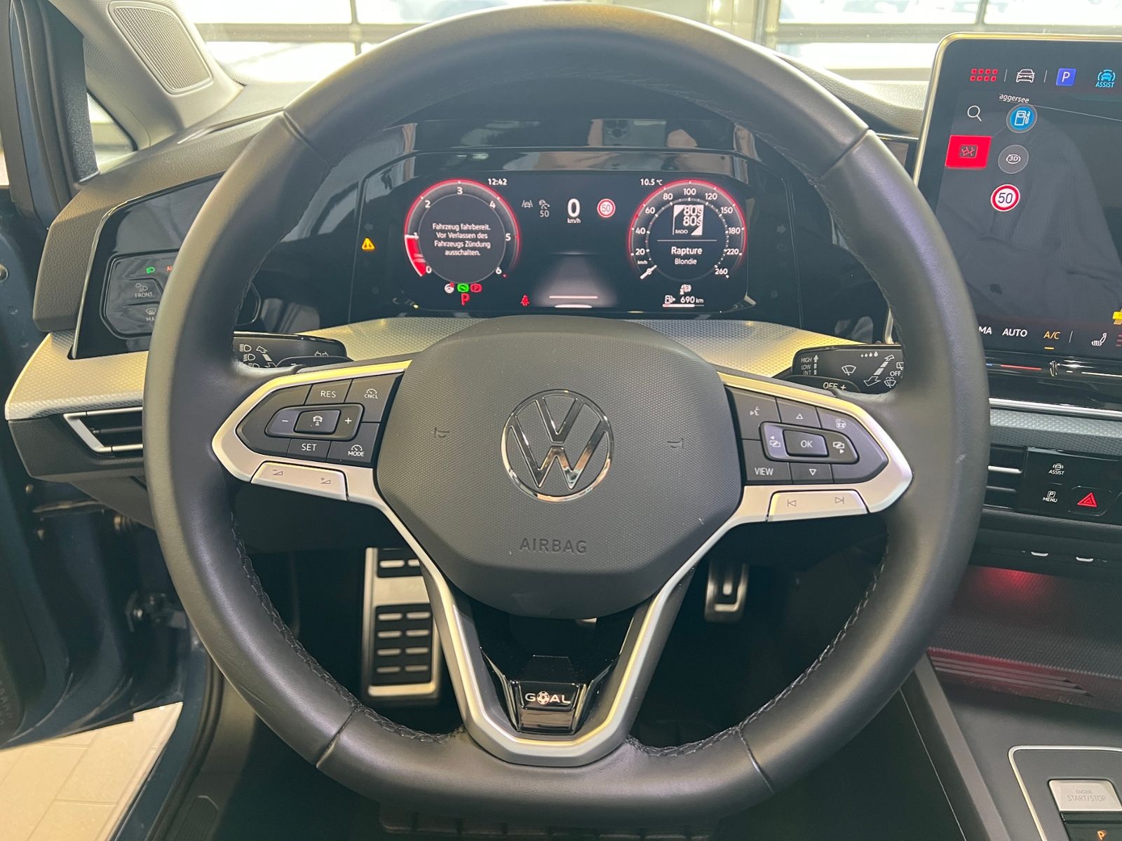 Fahrzeugabbildung Volkswagen Golf VIII GOAL 2.0 TDI DSG *AHK,LED,ACC,Navi,Kam