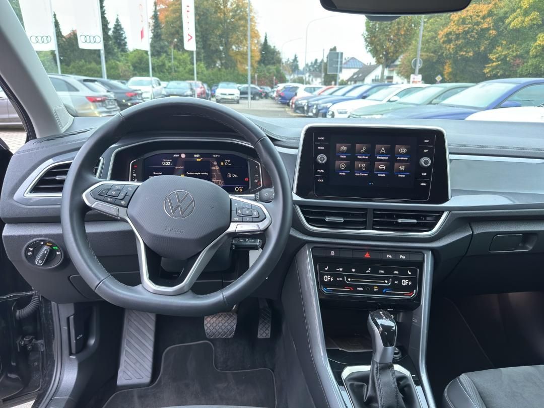 Fahrzeugabbildung Volkswagen T-ROC Style Style,AHK,GJR,APP-Connect,Navi,PDC,C