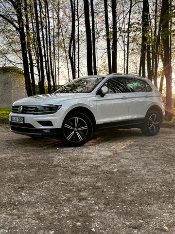 Volkswagen Tiguan 2.0TDI DSG 4mot. Highlin...