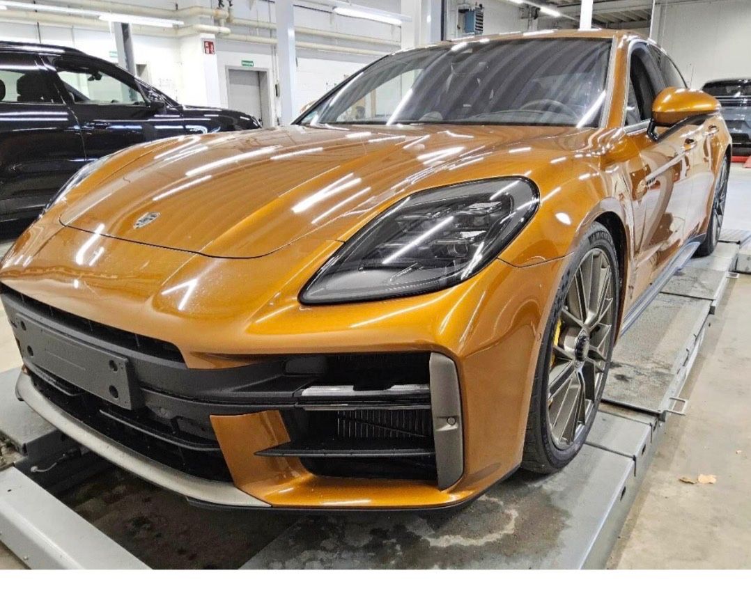 Porsche Panamera Turbo E-Hybrid SportDesign/Active Ride