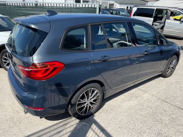 BMW 220 - 4