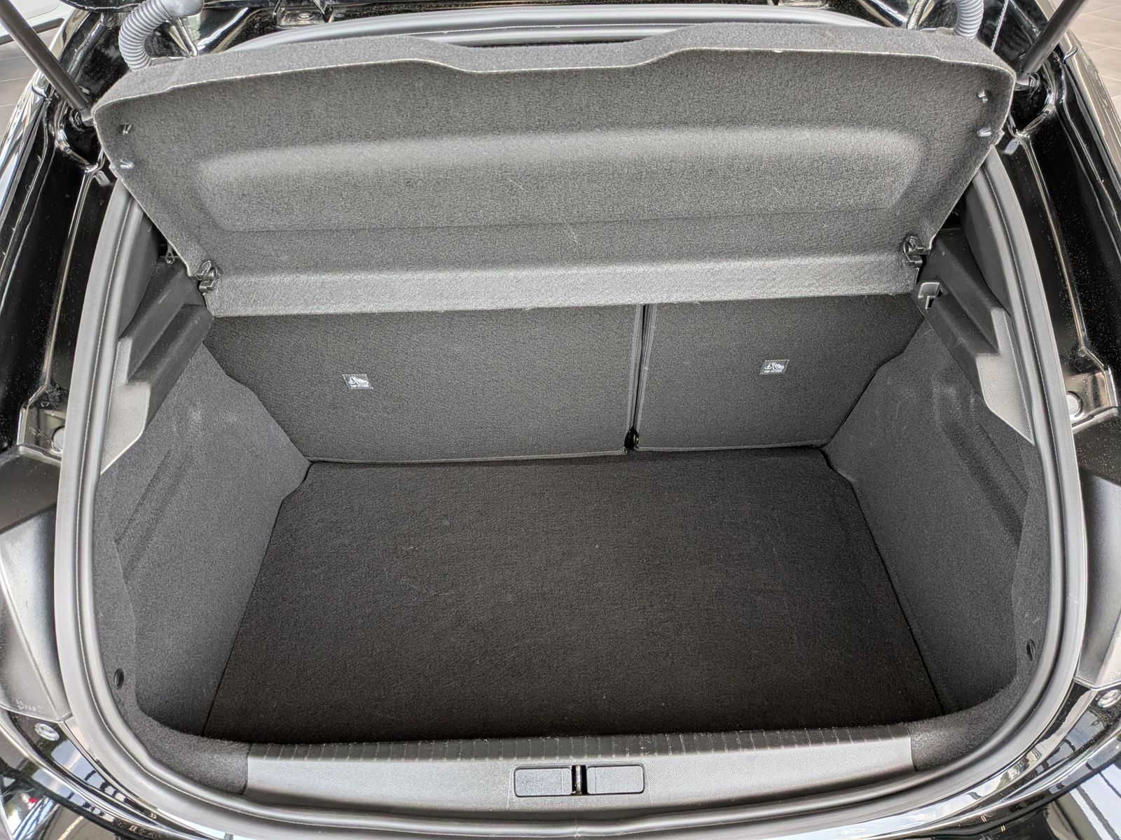 Fahrzeugabbildung Opel Corsa GS 1.2 Turbo LED Navi ACC Kamera Carplay
