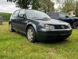Volkswagen Golf 4 - 1.6 aus erster Hand! - Volkswagen Golf: 6er