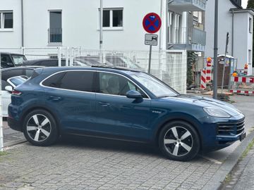 Porsche Cayenne - 3