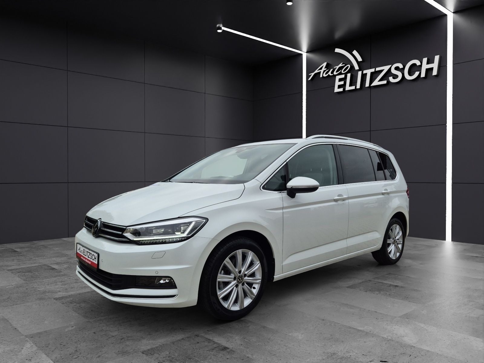 Fahrzeugabbildung Volkswagen Touran TDI Highline DSG 7-Si LED AHK Navi AID AC