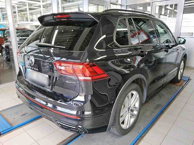 Tiguan 2.0 TDI 4M R-LINE MATRIX+AHK+HUD+PANO+ACC