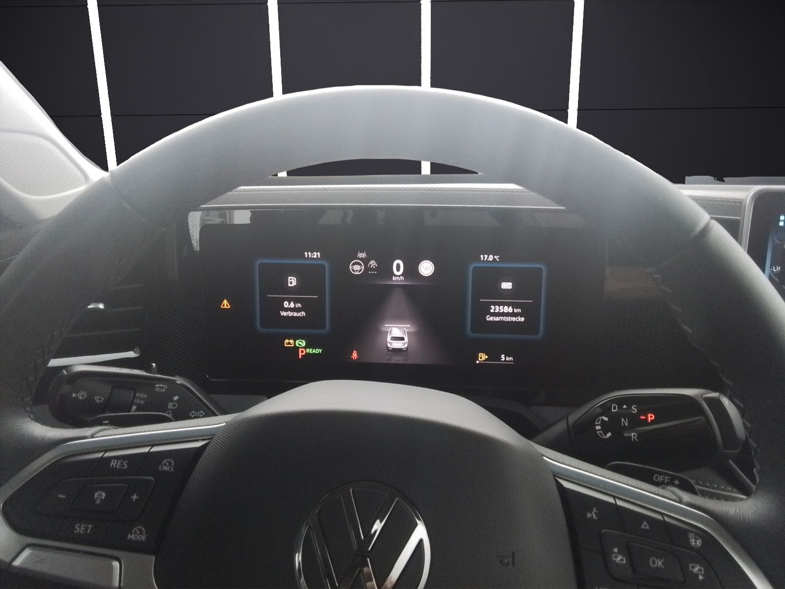 Fahrzeugabbildung Volkswagen Passat eTSI DSG LED ACC NAVI TRAILERASSIST