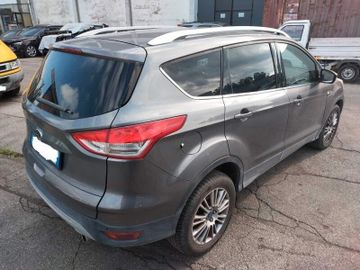 Ford Kuga - 12
