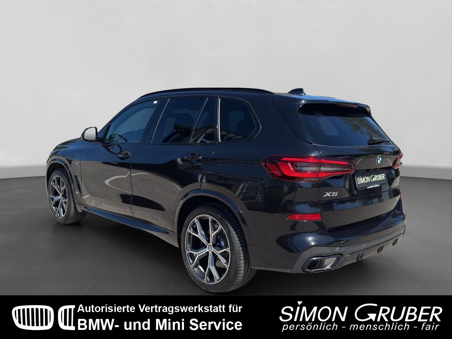 Fahrzeugabbildung BMW X5 xDrive 40d M Sport Pano Stop&GO FondEntertain