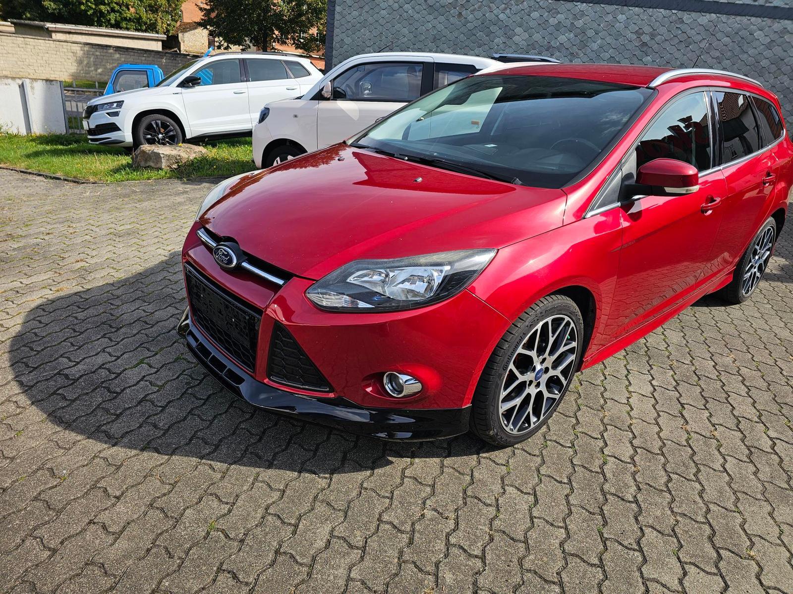 Ford Focus 2013 — photo 8